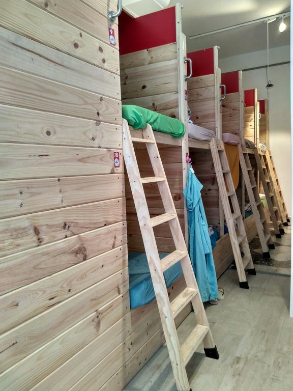 D'hostel Hostal