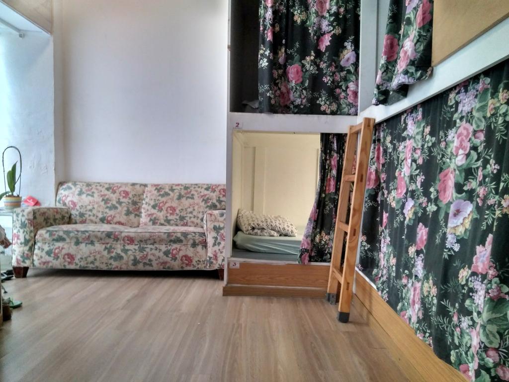D'hostel Hostal *